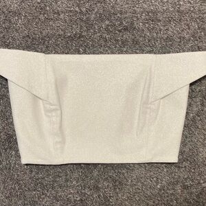 NWT Michelle Mason Women's Off the Shoulder Crop Top in White - SIZE 8